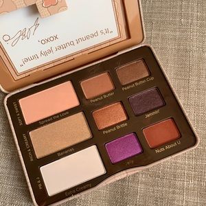 Too Faced Peanut Butter and Jelly palette